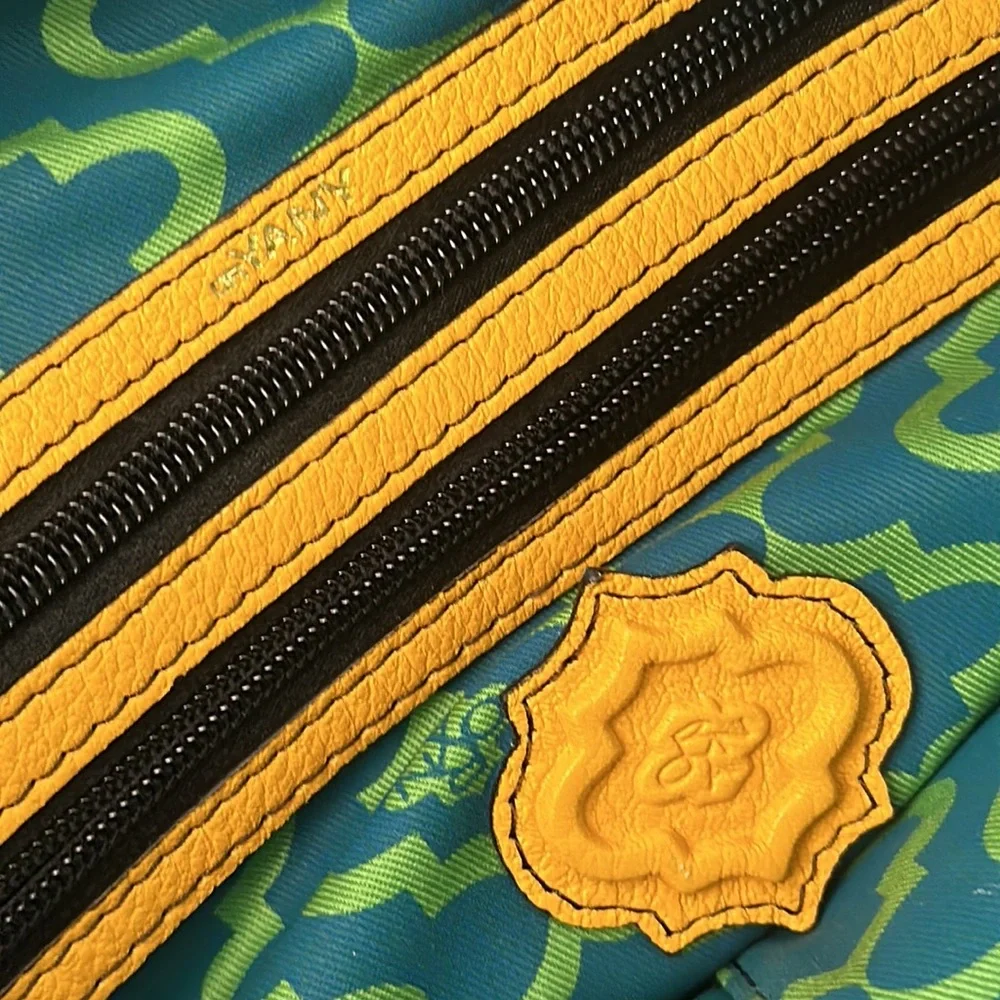 🌻orYanny Satchel🌻 - Picture 12 of 16